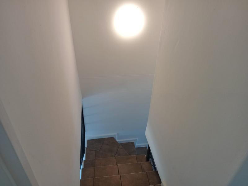 To Let 2 Bedroom Property for Rent in Uitzicht Western Cape